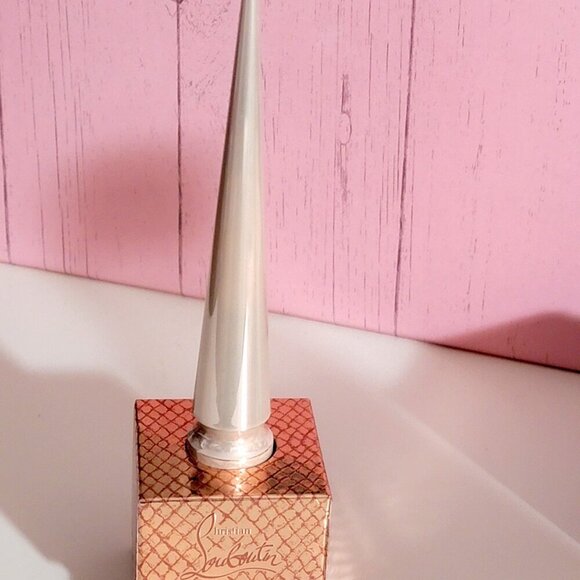 Christian Louboutin Rouge Louboutin Nail Colour in Goldissima NEW in Box - Picture 10 of 11